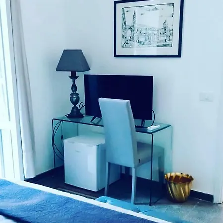 Charme Centre-ville Artistic & Literary Bed & Breakfast Palermo