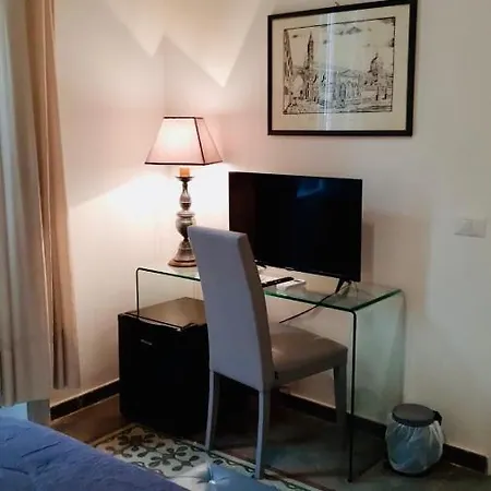 Charme Centre-ville Artistic & Literary 2* Palermo